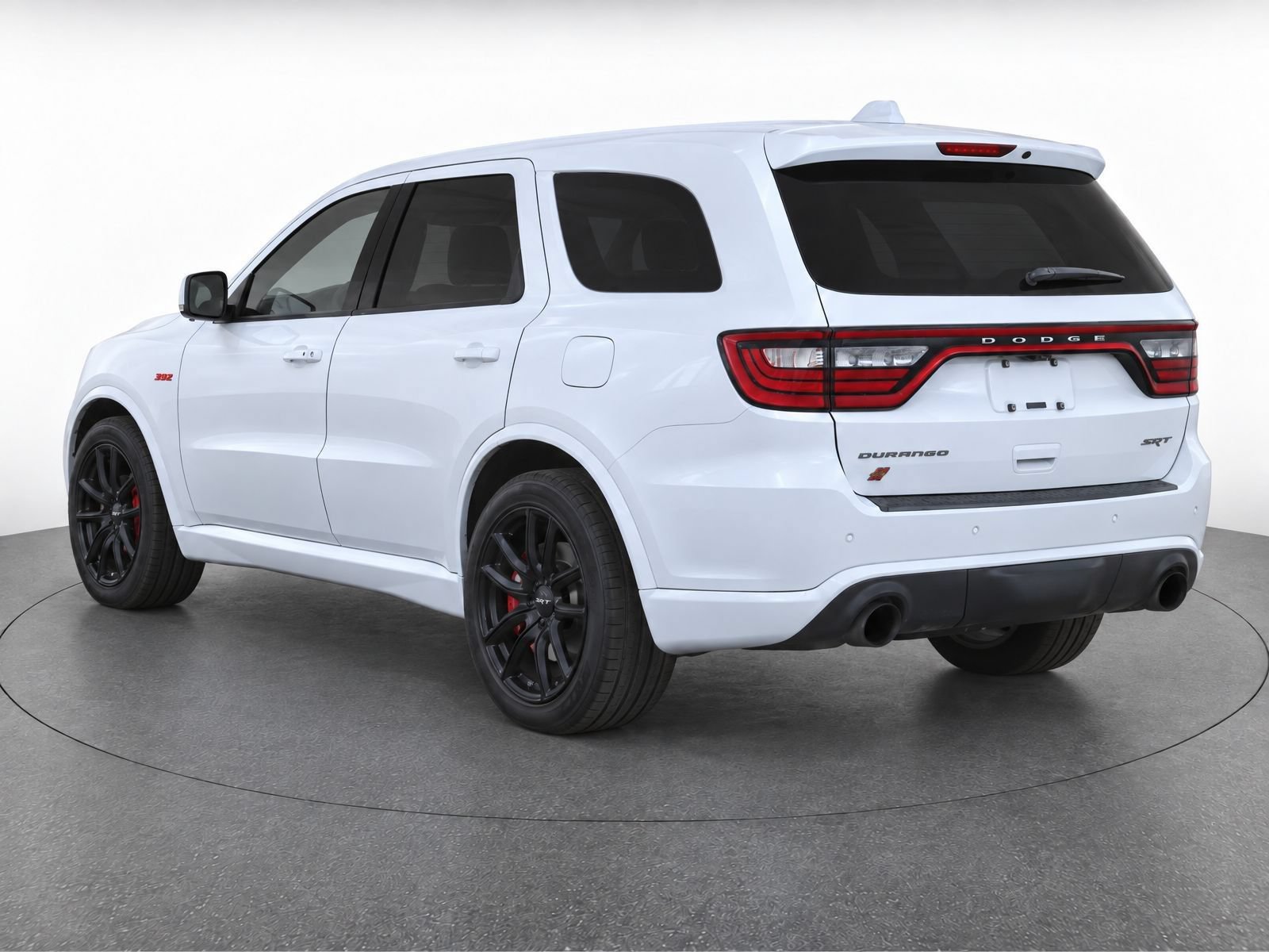 Used 2018 Dodge Durango SRT w/ Technology Group AWD/4WD image 4