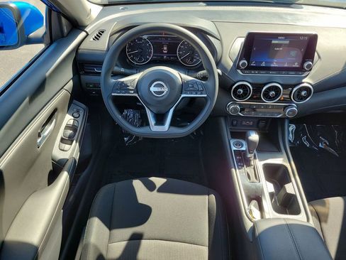 Used 2025 Nissan Sentra SV FWD image 13