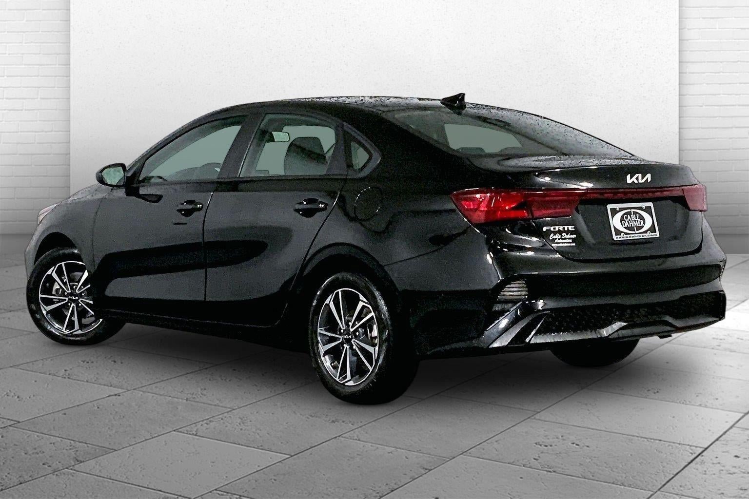 Used 2024 Kia Forte Sedan FWD image 11