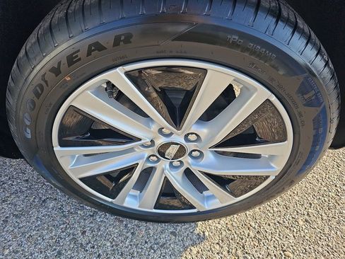 New 2026 Cadillac Vistiq Luxury w/ LPO, Floor Liner Package image 35