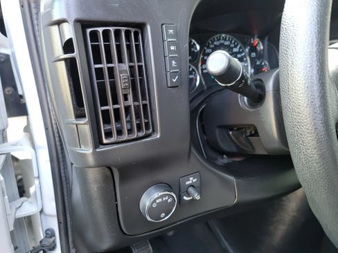 Used 2020 Chevrolet Express 3500 LT w/ LT Preferred Equipment Group RWD image 20