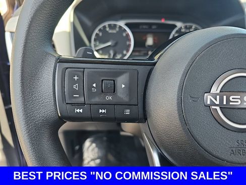 Used 2023 Nissan Rogue SV FWD image 16