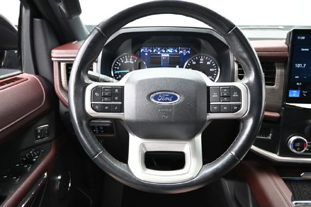 Used 2024 Ford Expedition Limited AWD/4WD image 33