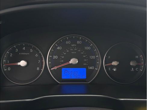 Used 2012 Hyundai Santa Fe GLS AWD/4WD image 15