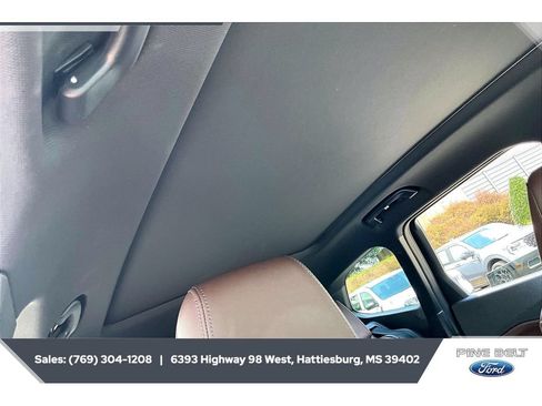 Used 2025 BMW X1 xDrive28i AWD/4WD image 16