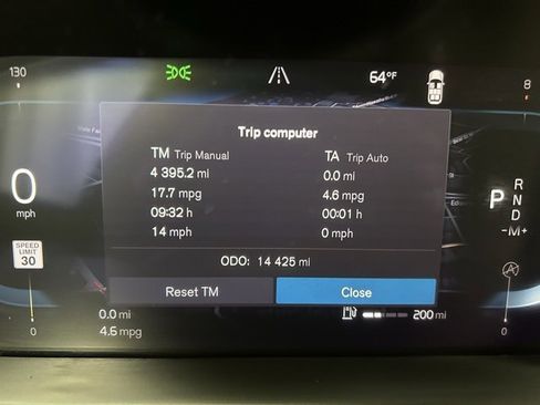 Used 2024 Volvo XC90 B5 Plus w/ Protection Package Premier image 13