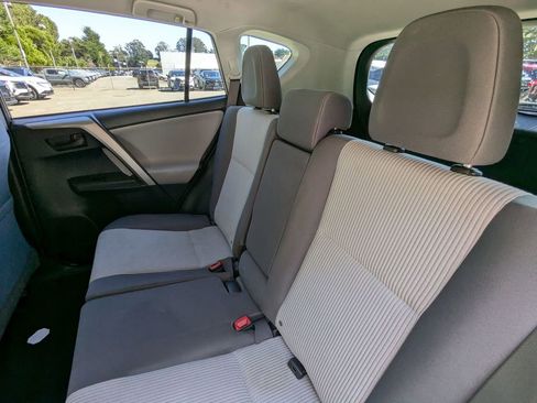Used 2014 Toyota RAV4 LE AWD/4WD image 24