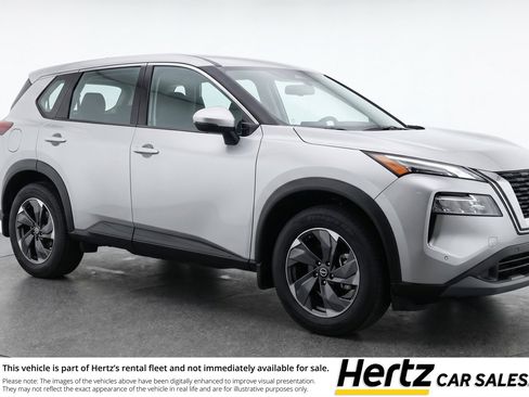 Used 2025 Nissan Rogue SV AWD/4WD image 1