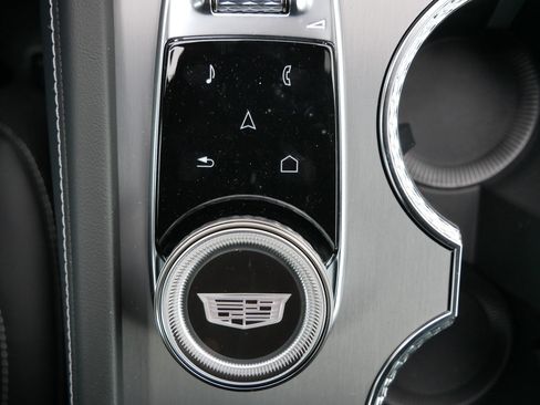 New 2026 Cadillac Vistiq Luxury image 24