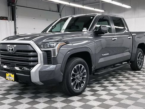 Used 2025 Toyota Tundra Limited AWD/4WD image 13