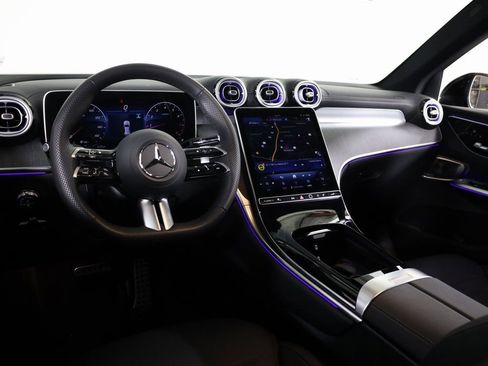 Used 2026 Mercedes-Benz GLC 300 4MATIC image 42