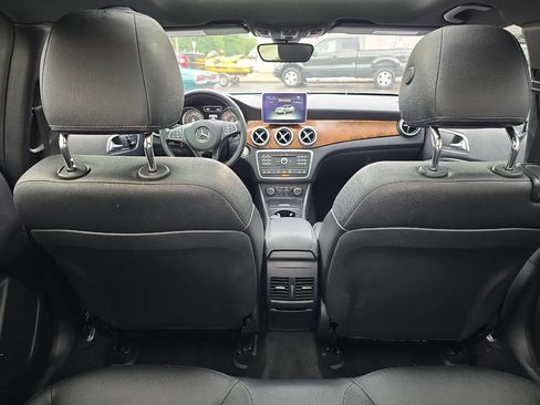 Used 2016 Mercedes-Benz GLA 250 4MATIC image 9