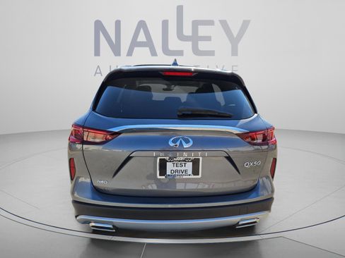 Certified 2025 INFINITI QX50 Luxe AWD/4WD image 4