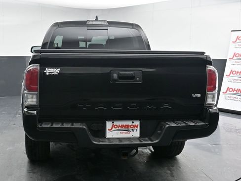 Used 2023 Toyota Tacoma TRD Sport image 7