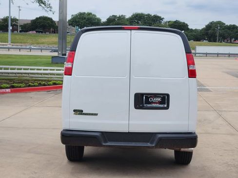 New 2025 Chevrolet Express 2500 Extended w/ Driver Convenience Package RWD image 12
