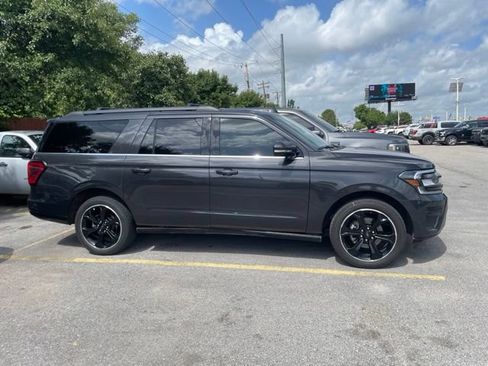 Used 2023 Ford Expedition Max Limited AWD/4WD image 6