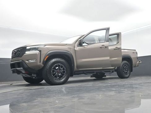 Used 2022 Nissan Frontier PRO-4X w/ Pro-4X Premium Package AWD/4WD image 76