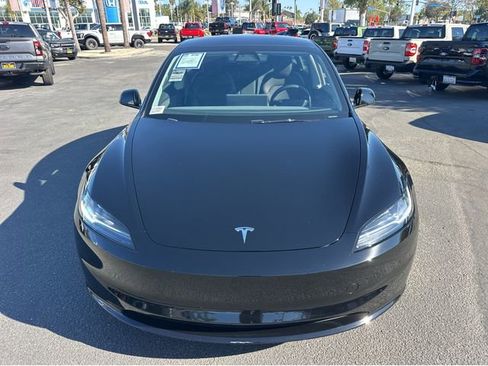 Used 2024 Tesla Model 3 Standard Range image 2