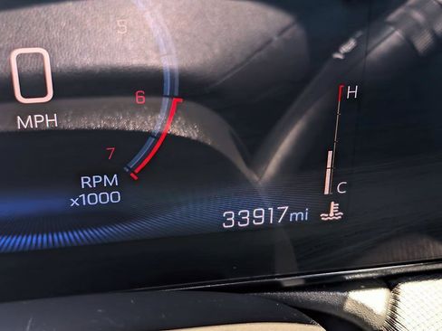 Used 2025 Chevrolet TrailBlazer LT AWD/4WD image 22