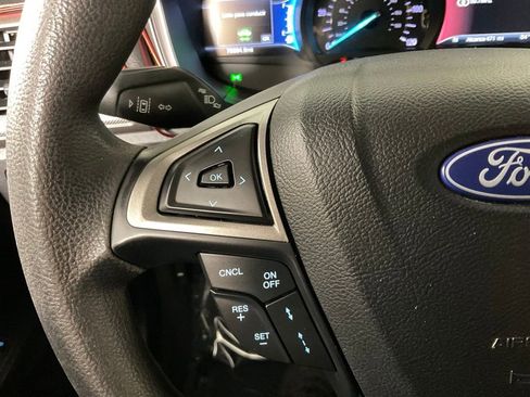 Used 2019 Ford Fusion SE FWD image 24