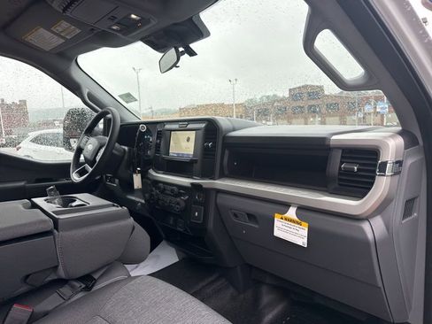 New 2026 Ford F250 XL w/ FX4 Off-Road Package AWD/4WD image 16