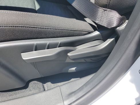 New 2026 Chevrolet Equinox LT w/ Midnight Edition FWD image 21