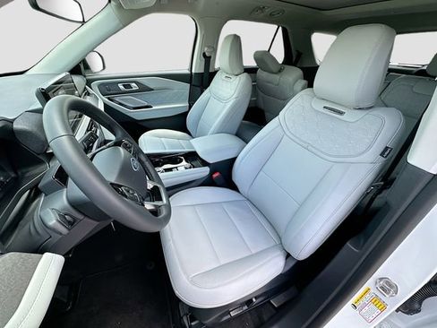 New 2026 Ford Explorer Platinum AWD/4WD image 15