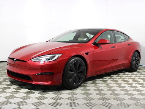 Used 2021 Tesla Model S Plaid image 30