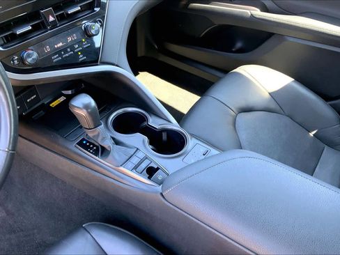 Used 2024 Toyota Camry XSE FWD image 16