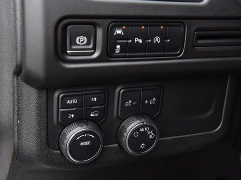 Used 2024 Chevrolet Tahoe LT image 10