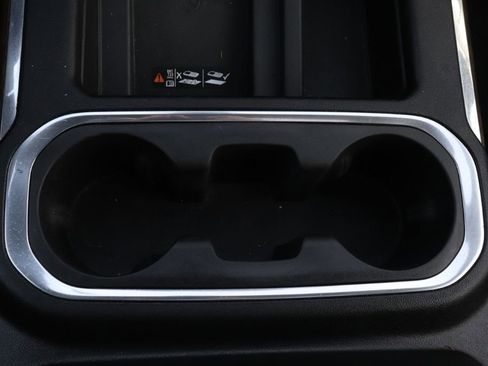 Used 2020 Chevrolet Silverado 1500 High Country w/ Technology Package image 30