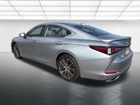 Used 2023 Lexus ES 350 w/ Premium Package FWD image 16