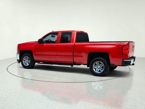 Used 2017 Chevrolet Silverado 1500 LT w/ All Star Edition AWD/4WD image 3