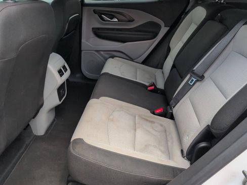 Used 2024 GMC Terrain SLE FWD image 33