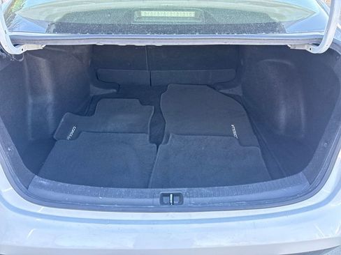 Used 2022 Toyota Corolla LE image 27