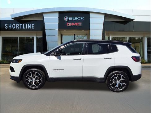 Used 2024 Jeep Compass Limited AWD/4WD image 6