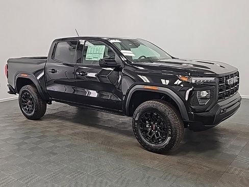 New 2026 GMC Canyon Elevation w/ Convenience Package image 2