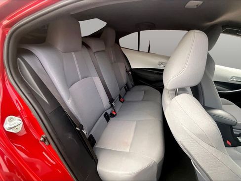 Used 2021 Toyota Corolla SE FWD image 18