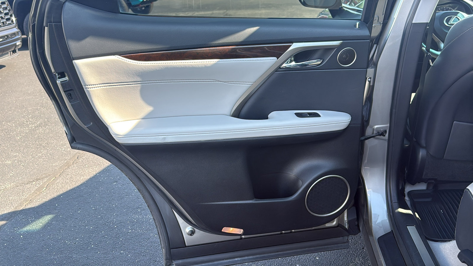 Used 2019 Lexus RX 350 AWD w/ Navigation Package image 17