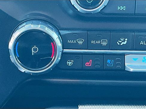 Used 2023 Ford F150 Lariat AWD/4WD image 21