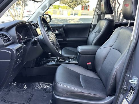 Used 2024 Toyota 4Runner TRD Off-Road Premium w/ Off Road Premium Plus Package AWD/4WD image 16