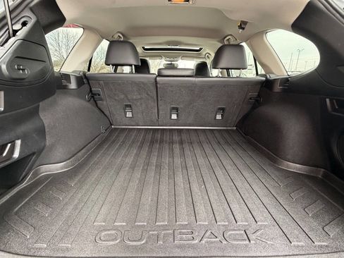 Used 2016 Subaru Outback 2.5i Limited image 14