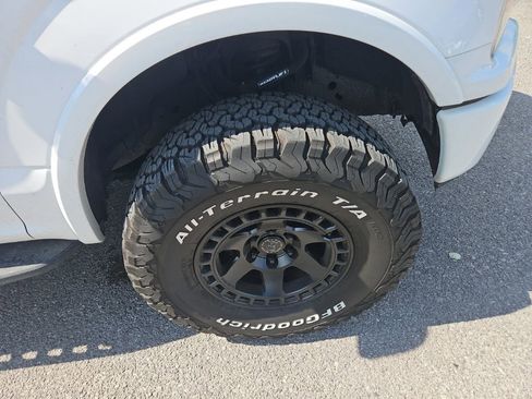 Used 2020 Ford F150 Lariat AWD/4WD image 10