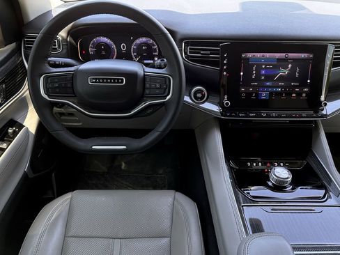 Used 2022 Jeep Wagoneer Series II image 11