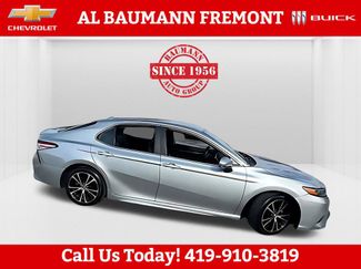 Used 2020 Toyota Camry SE video 2