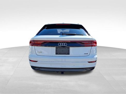 Used 2020 Audi Q8 Premium image 5