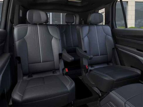 New 2026 Cadillac Vistiq Sport w/ LPO, Floor Liner Package image 18