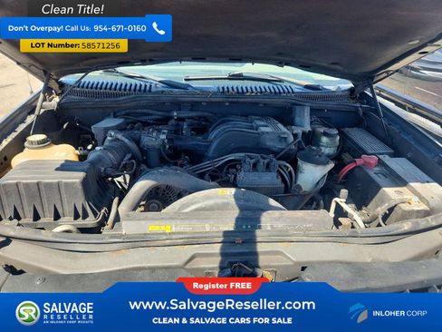 Used 2005 Ford Explorer Sport XLS AWD/4WD image 16
