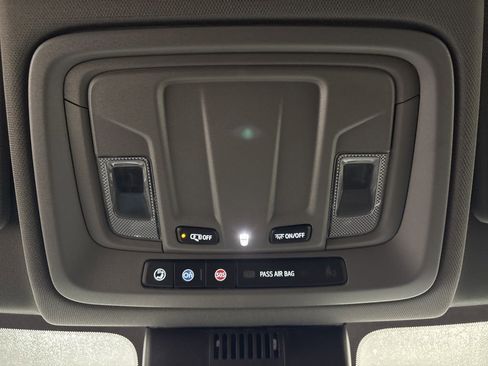 Used 2024 Chevrolet Silverado 1500 LT image 31