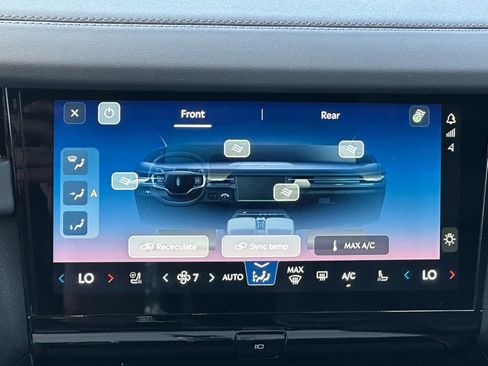 New 2026 Lincoln Navigator Reserve w/ Jet Appearance Package AWD/4WD image 14